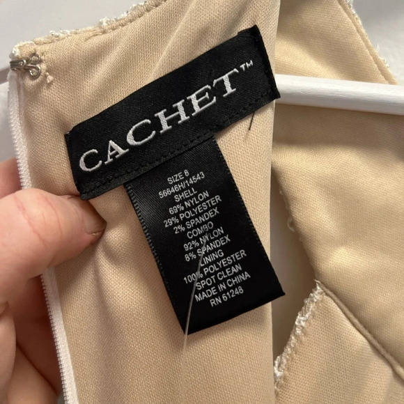 NWT Cachet Lace Dress - Picture 11 of 12